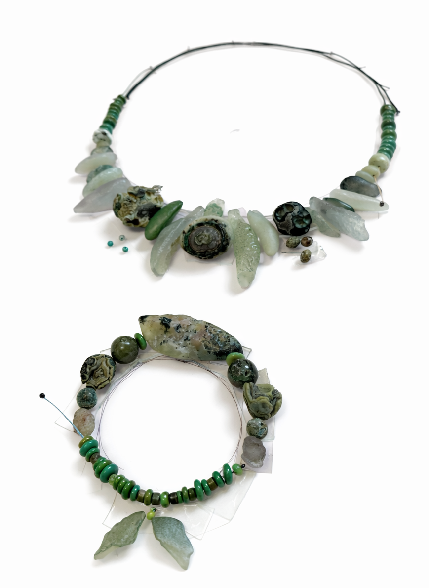 Alxa Candy-Heart Agate Raw Stone Necklace II